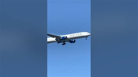 boeing 777 nose dive.